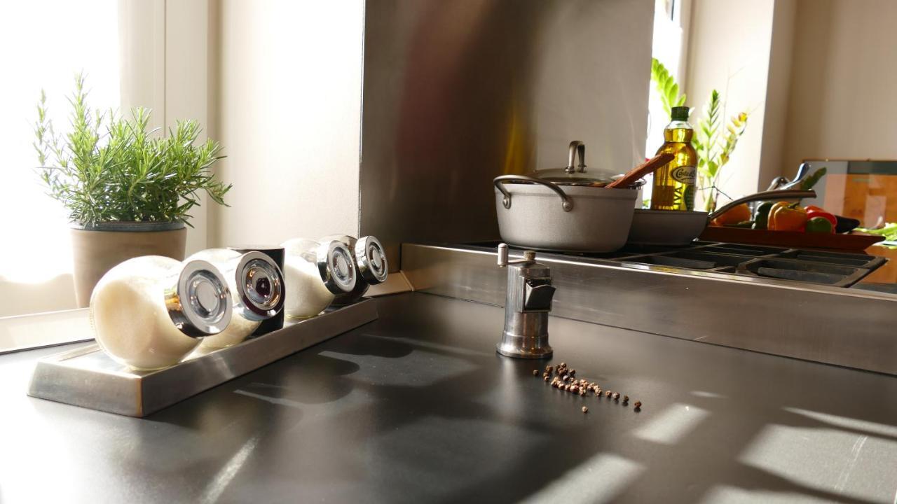 Casa25- Convenient Location To Miland Centre & Como Lake! Meda Экстерьер фото